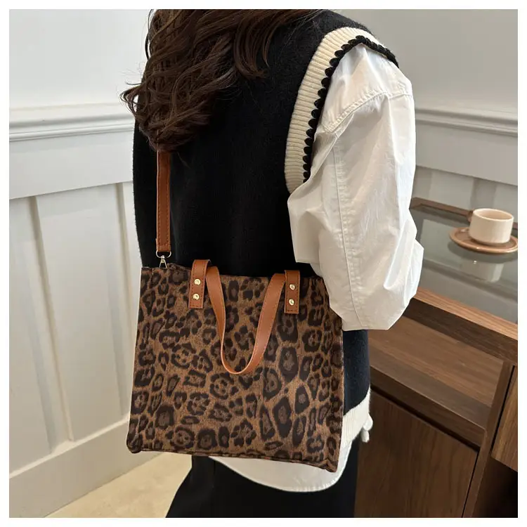 2024 Leopard Print Western Shoulder Bag Large Capacity — feature 24