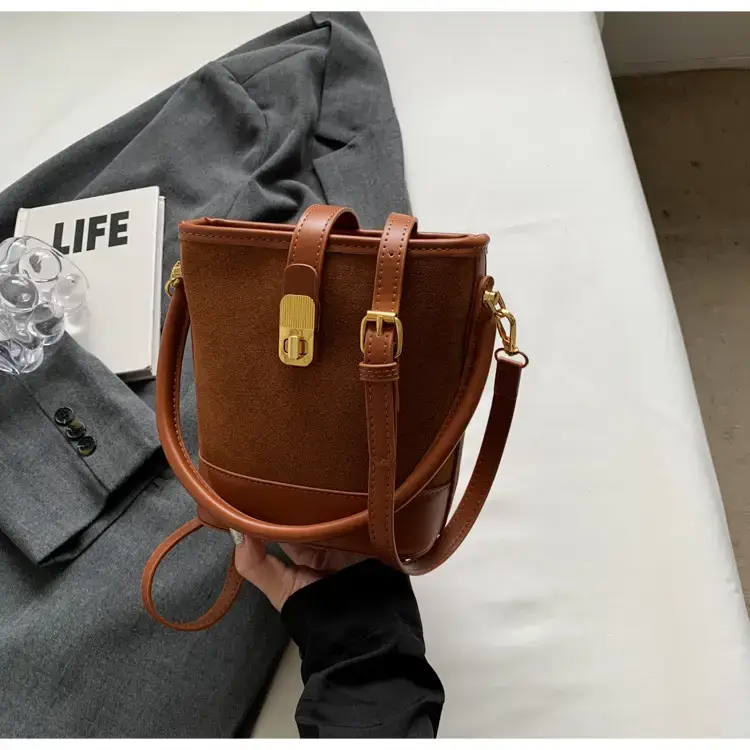 Women's Retro Brown Shoulder Crossbody Bag 2024 — feature 18