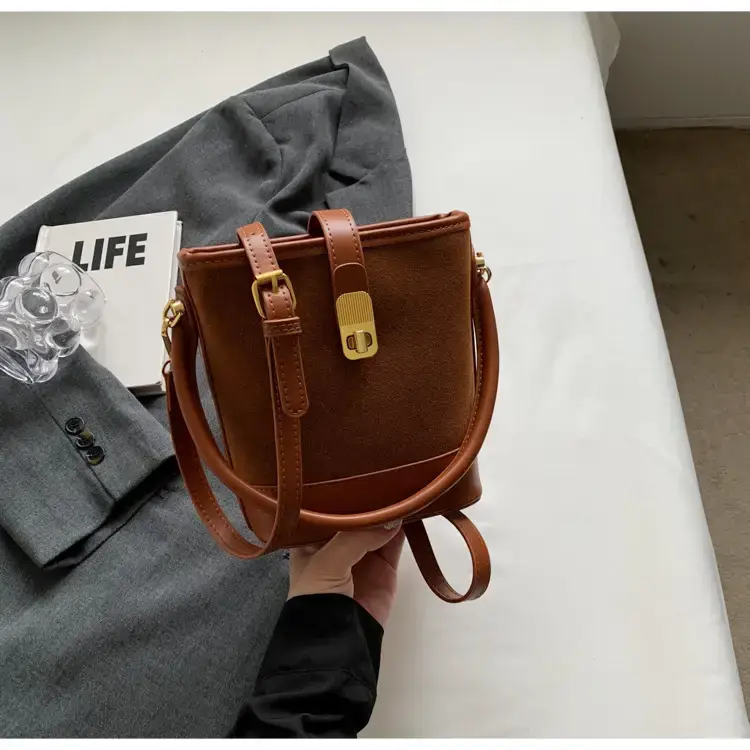 Women's Retro Brown Shoulder Crossbody Bag 2024 — feature 19
