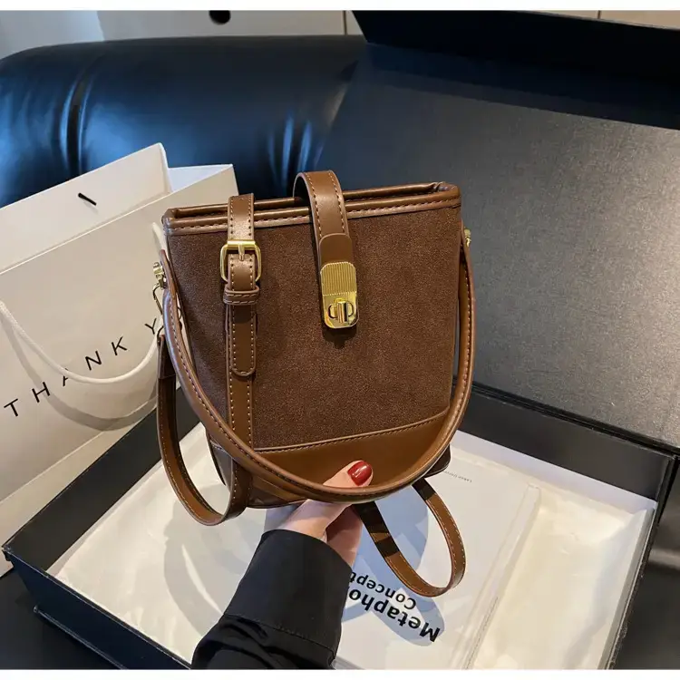 Women's Retro Brown Shoulder Crossbody Bag 2024 — feature 23