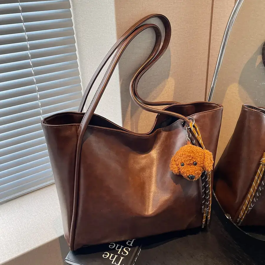 High-end Maillard Shoulder Bag Women Large Capacity Vintage Style - Image 5
