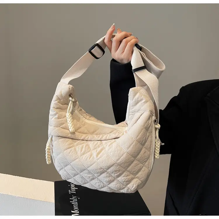 Large Capacity One-Shoulder Quilted Cotton Bag for Women — feature 19