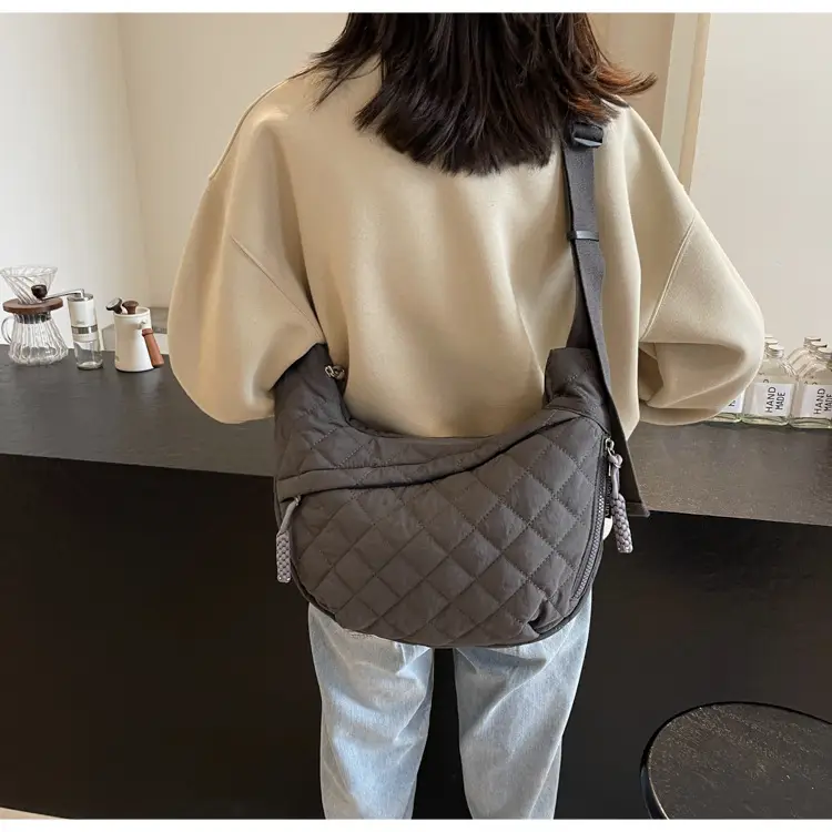 Large Capacity One-Shoulder Quilted Cotton Bag for Women — feature 37