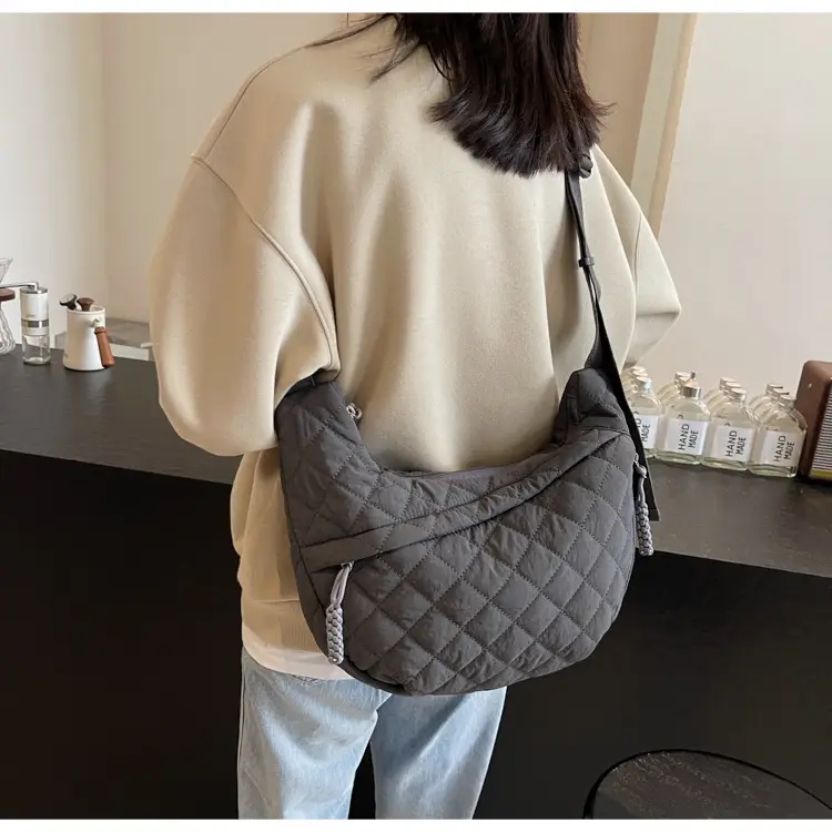 Large Capacity One-Shoulder Quilted Cotton Bag for Women — feature 39