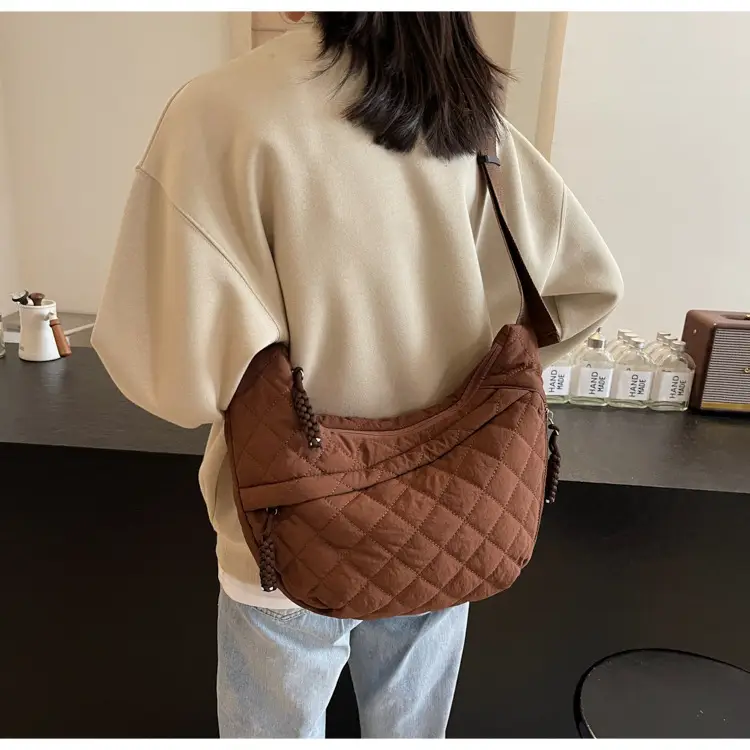 Large Capacity One-Shoulder Quilted Cotton Bag for Women — feature 44