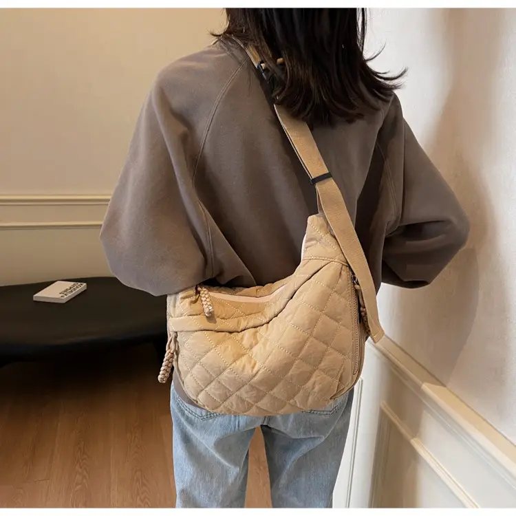Large Capacity One-Shoulder Quilted Cotton Bag for Women — feature 48