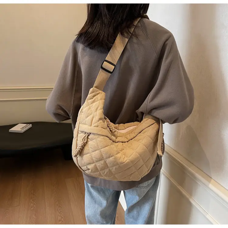 Large Capacity One-Shoulder Quilted Cotton Bag for Women — feature 52