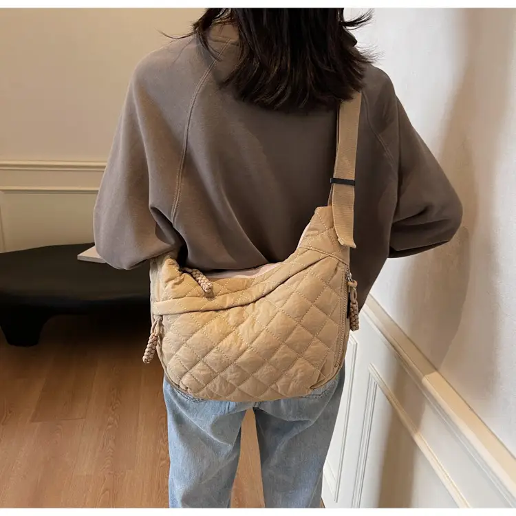 Large Capacity One-Shoulder Quilted Cotton Bag for Women — feature 57