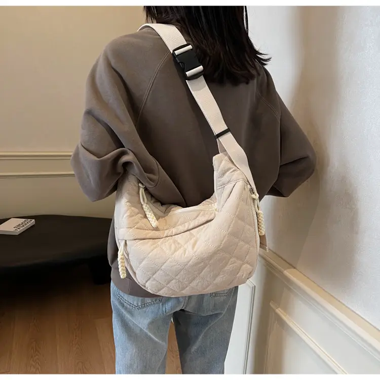Large Capacity One-Shoulder Quilted Cotton Bag for Women — feature 58