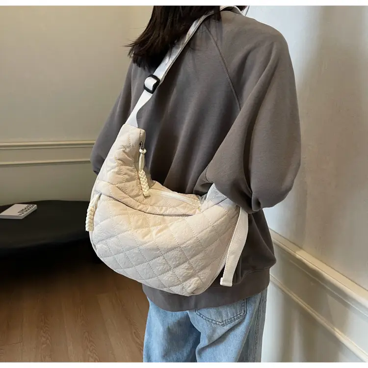 Large Capacity One-Shoulder Quilted Cotton Bag for Women — feature 64