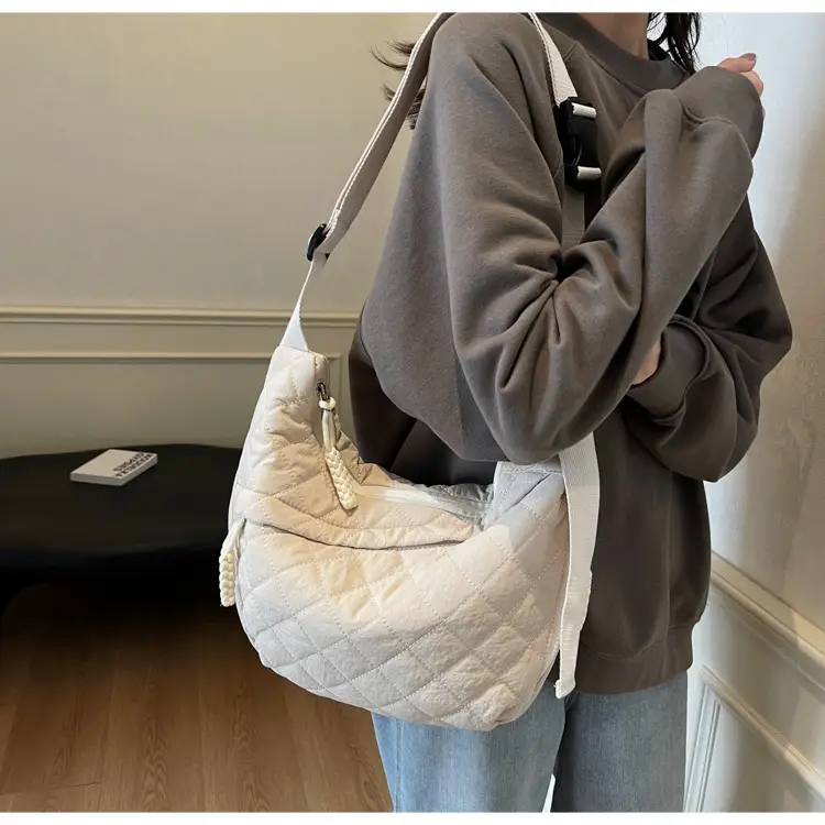 Large Capacity One-Shoulder Quilted Cotton Bag for Women — feature 66