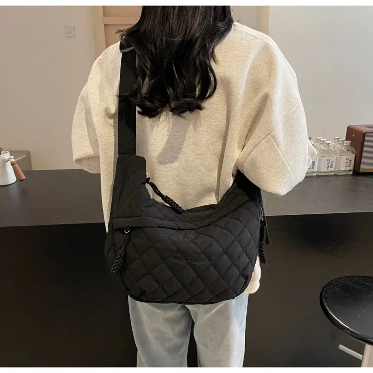 Large Capacity One-Shoulder Quilted Cotton Bag for Women — feature 71