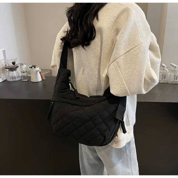 Large Capacity One-Shoulder Quilted Cotton Bag for Women — feature 73