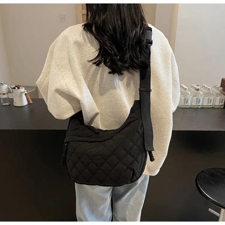 Large Capacity One-Shoulder Quilted Cotton Bag for Women — feature 74