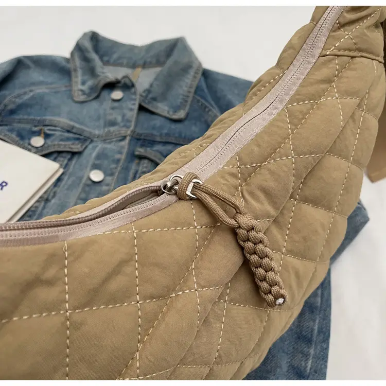 Large Capacity One-Shoulder Quilted Cotton Bag for Women — feature 91