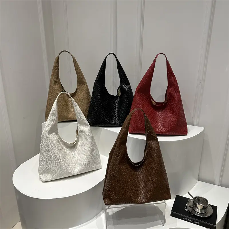 Retro Women's Brown Woven Shoulder Tote Bag - Image 9