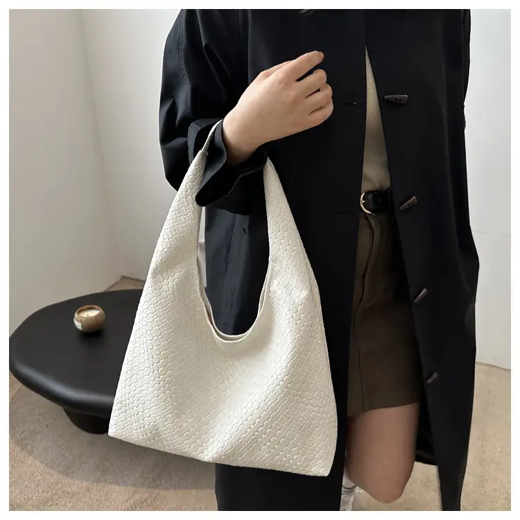 Retro Women's Brown Woven Shoulder Tote Bag — feature 17