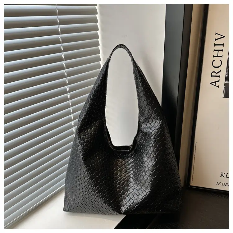 Retro Women's Brown Woven Shoulder Tote Bag — feature 22