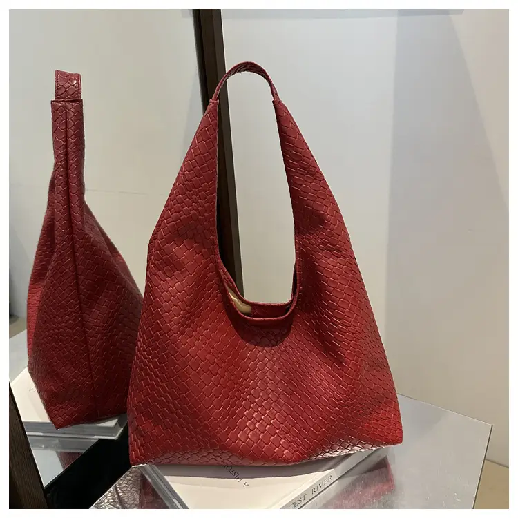 Retro Women's Brown Woven Shoulder Tote Bag - Image 4