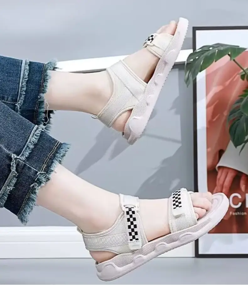 2024 Cross-border Summer New Soft Bottom Sandals and Slippers for Female Students Casual All-match Thick Bottom Beach in stock — feature 5