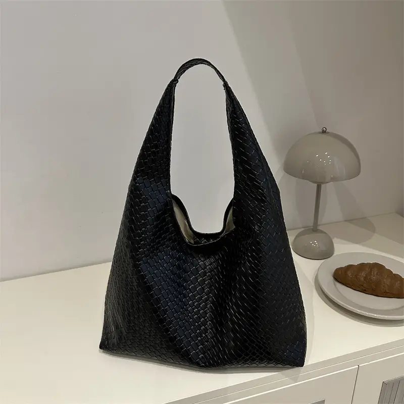 Retro Red Shoulder Bag for Women 2026 - Image 8