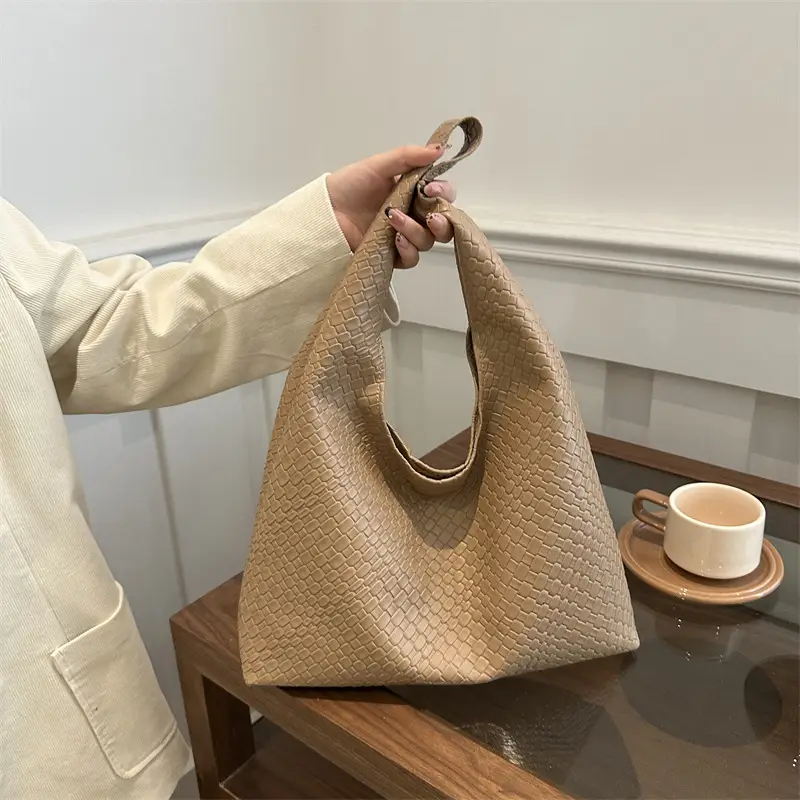 Retro Red Shoulder Bag for Women 2026 - Image 2