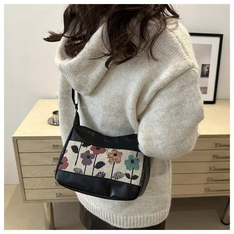 Stylish Printed Flower Shoulder Bag for Women - Image 7