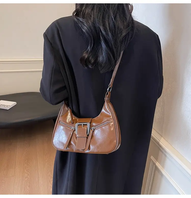 Black Belt Buckle Crossbody Bag for Women 2024 — feature 11