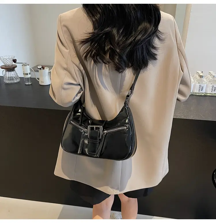 Black Belt Buckle Crossbody Bag for Women 2024 — feature 15