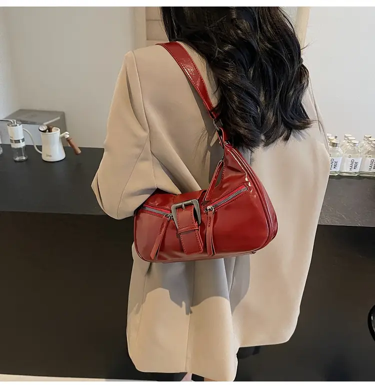 Black Belt Buckle Crossbody Bag for Women 2024 — feature 19