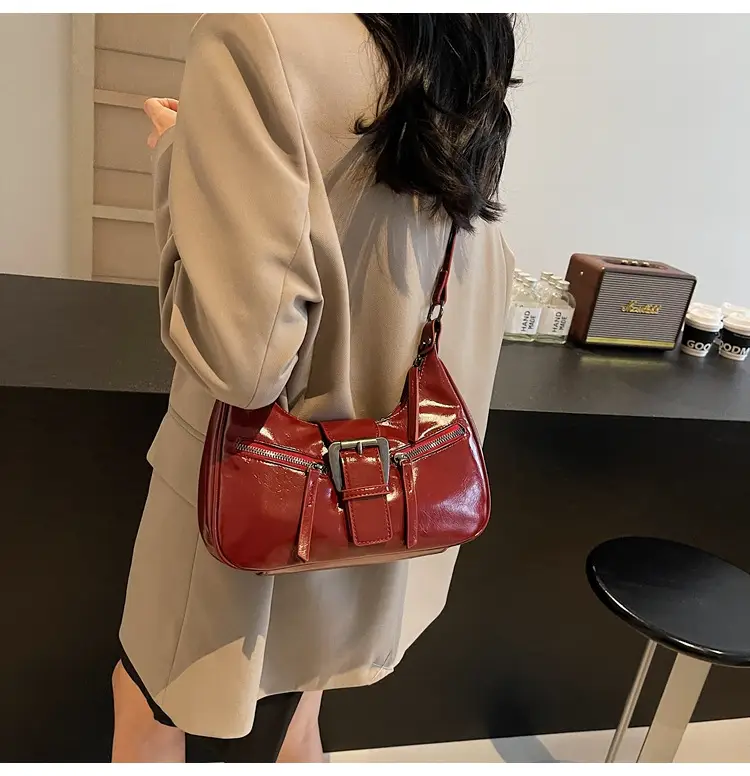Black Belt Buckle Crossbody Bag for Women 2024 — feature 21