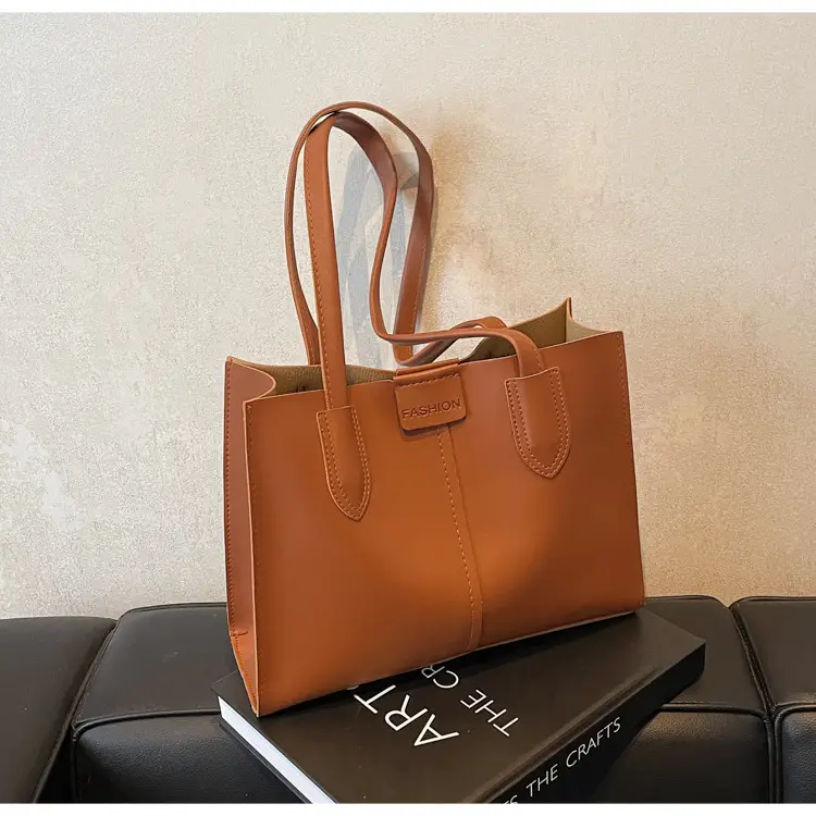 Women's Large Capacity Tan Tote Bag - Image 6