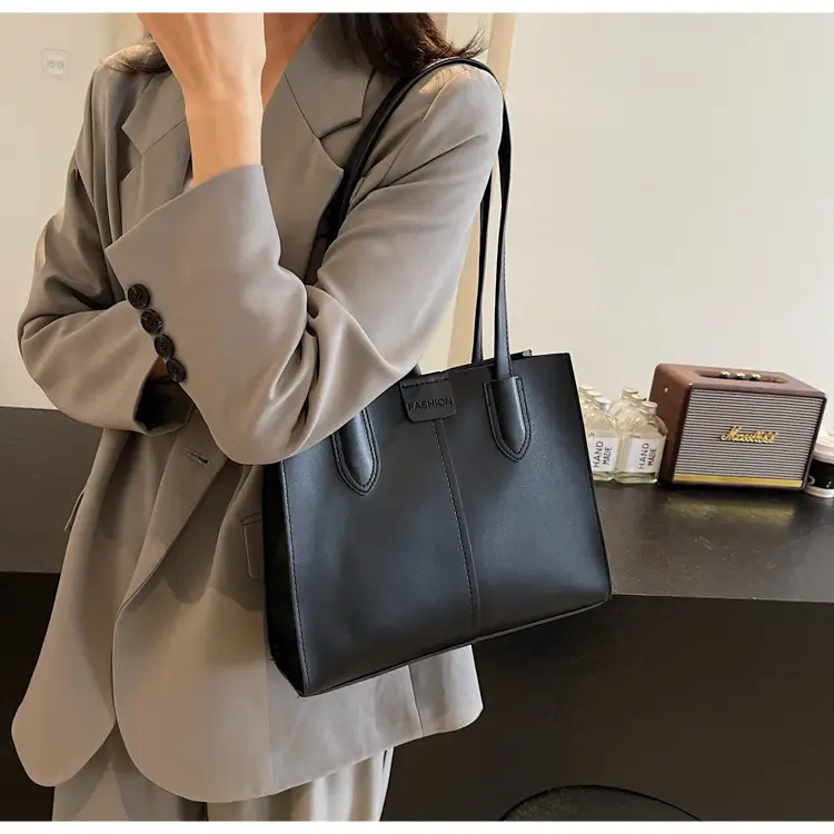 Women's Large Capacity Tan Tote Bag - Image 8