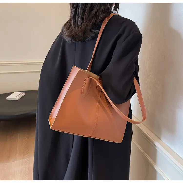 Women's Large Capacity Tan Tote Bag — feature 14