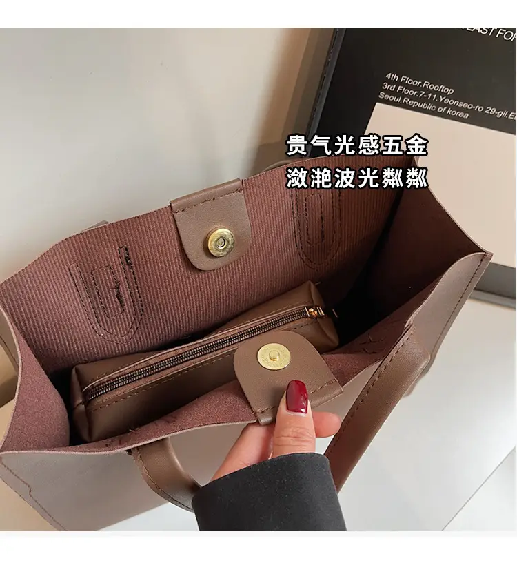 Women's Large Capacity Tan Tote Bag — feature 4