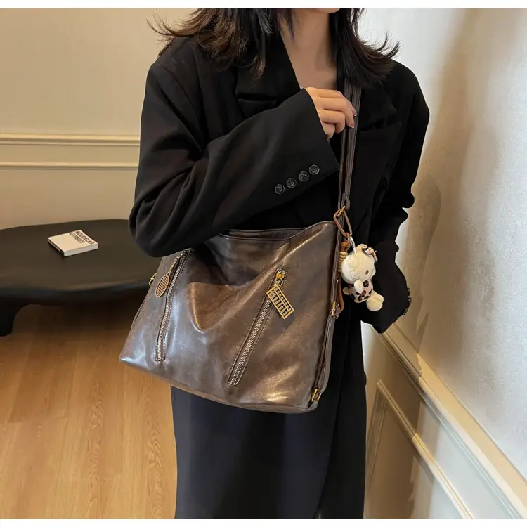 Women's Large Capacity Shoulder Tote Bag Brown New Autumn Winter — feature 10