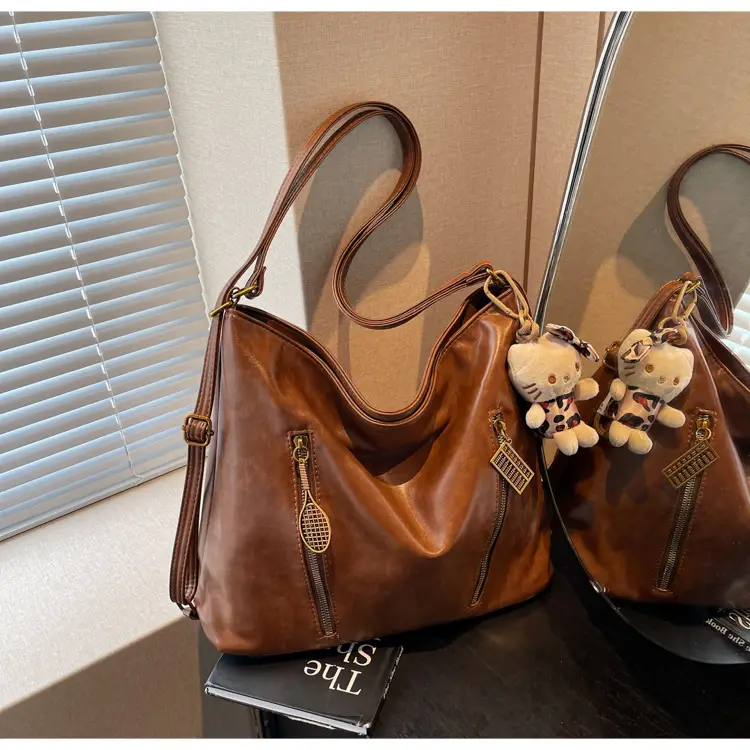 Women's Large Capacity Shoulder Tote Bag Brown New Autumn Winter — feature 26