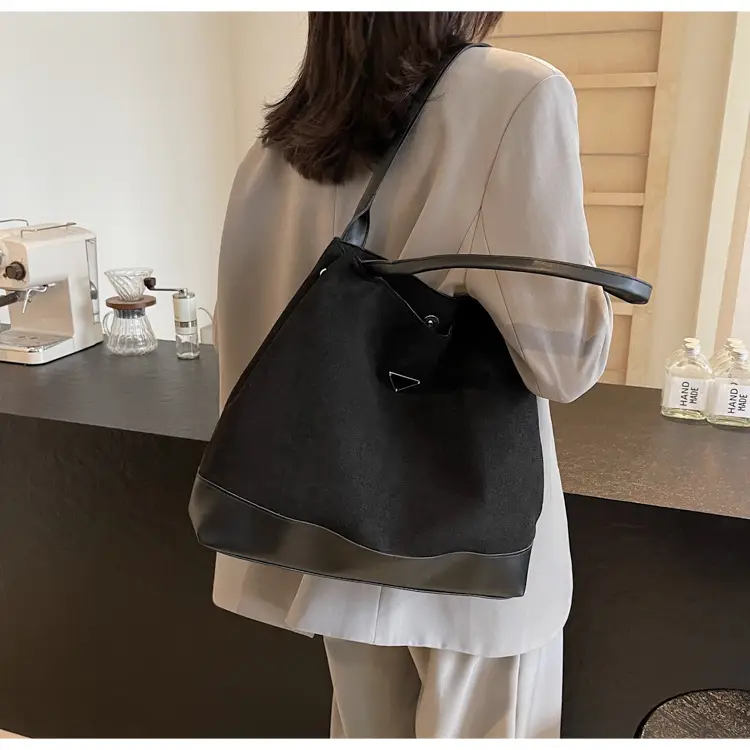Women's Black Deer Leather Shoulder Bag 2024 Korean Style — feature 13