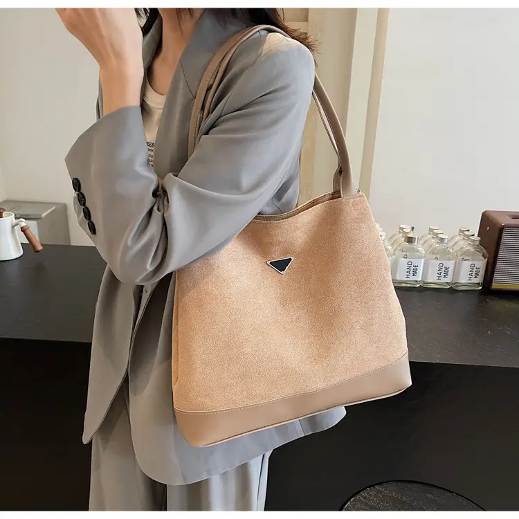 Women's Black Deer Leather Shoulder Bag 2024 Korean Style — feature 15