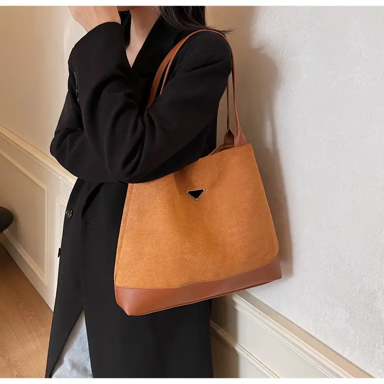 Women's Black Deer Leather Shoulder Bag 2024 Korean Style — feature 18