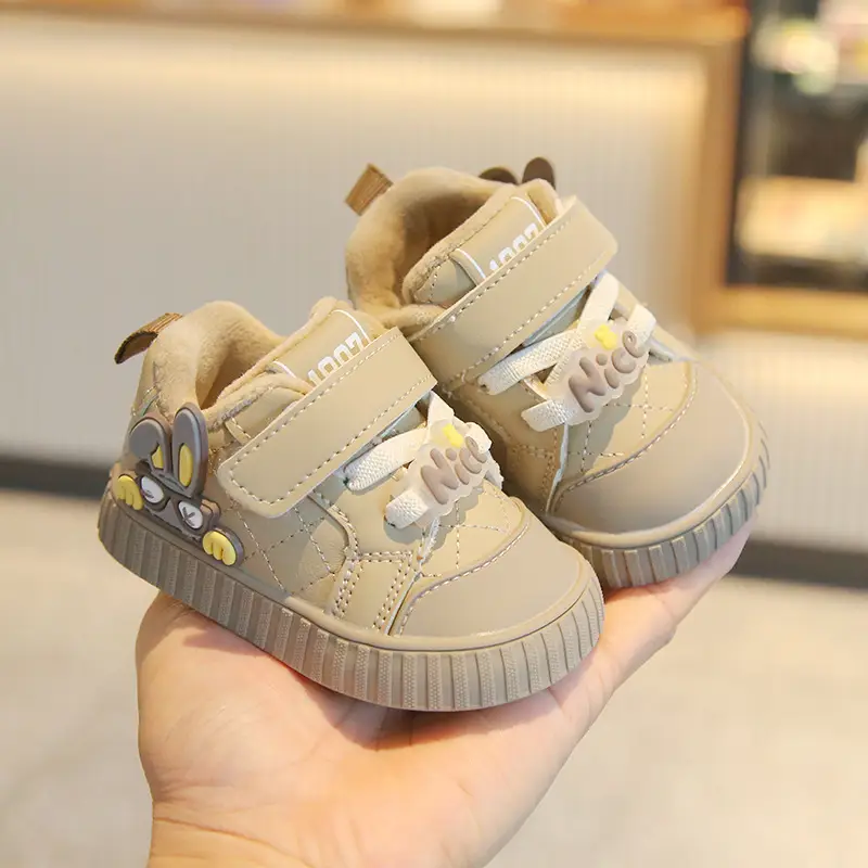 Winter new cotton shoes men baby toddler shoes soft bottom baby shoes 0 a 1 year old key shoes women's treasure cotton shoes cartoon