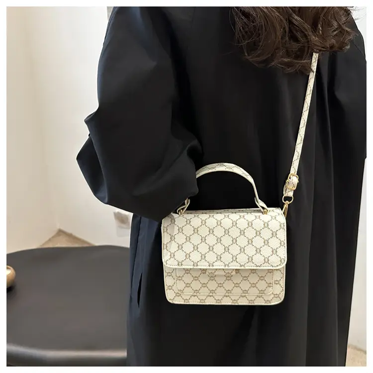 Retro GG Handbag Casual 2024 — feature 10