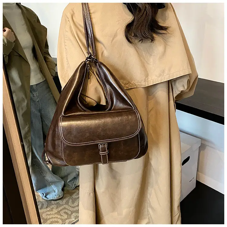 Women's Vintage Brown Leather Tote Bag 2024 — feature 11