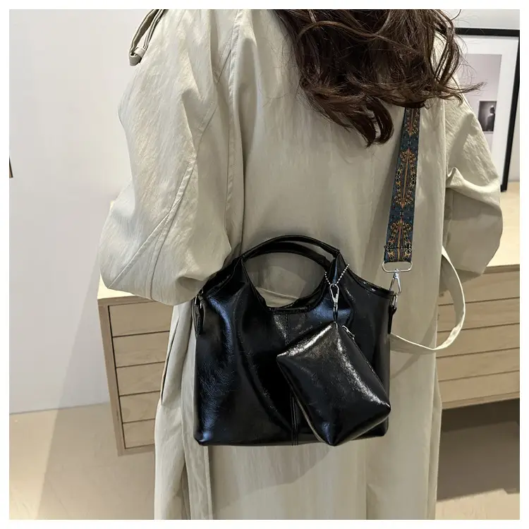 New Women's Brown Large Capacity Tote Bag 2024 - Image 7