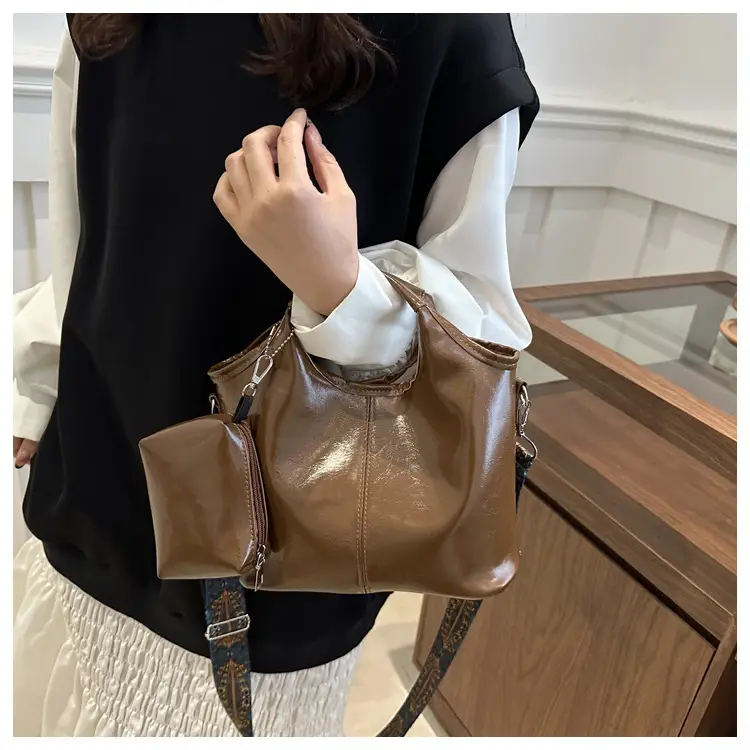 New Women's Brown Large Capacity Tote Bag 2024 — feature 16