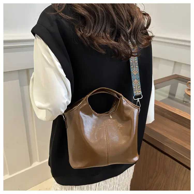 New Women's Brown Large Capacity Tote Bag 2024 — feature 18