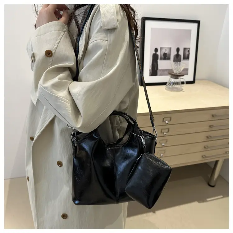 New Women's Brown Large Capacity Tote Bag 2024 — feature 20