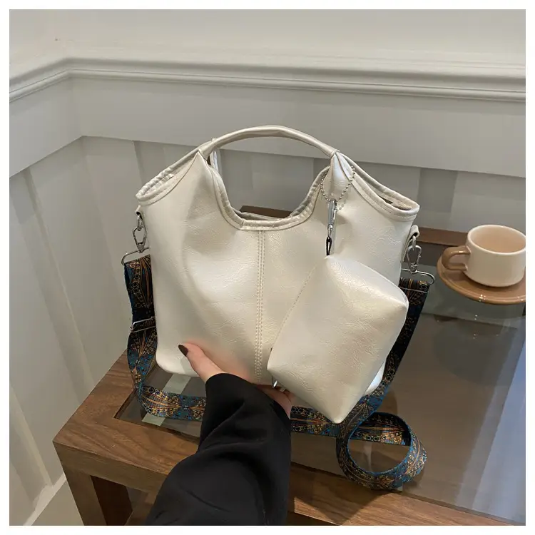 New Women's Brown Large Capacity Tote Bag 2024 - Image 2