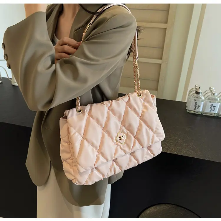 Pink Rhombic Chain Shoulder Bag for Women — feature 18