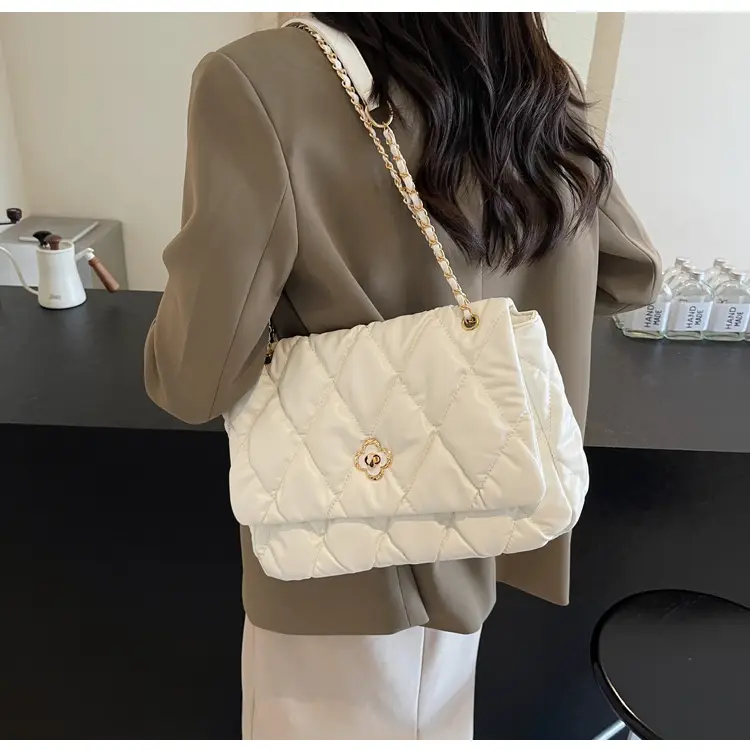 Pink Rhombic Chain Shoulder Bag for Women — feature 22